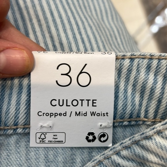 Mango denim Light Blue striped Culotte cropped/mid waist jeans size 4. NWT! - Picture 5 of 8